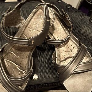 Silver/gray sandals